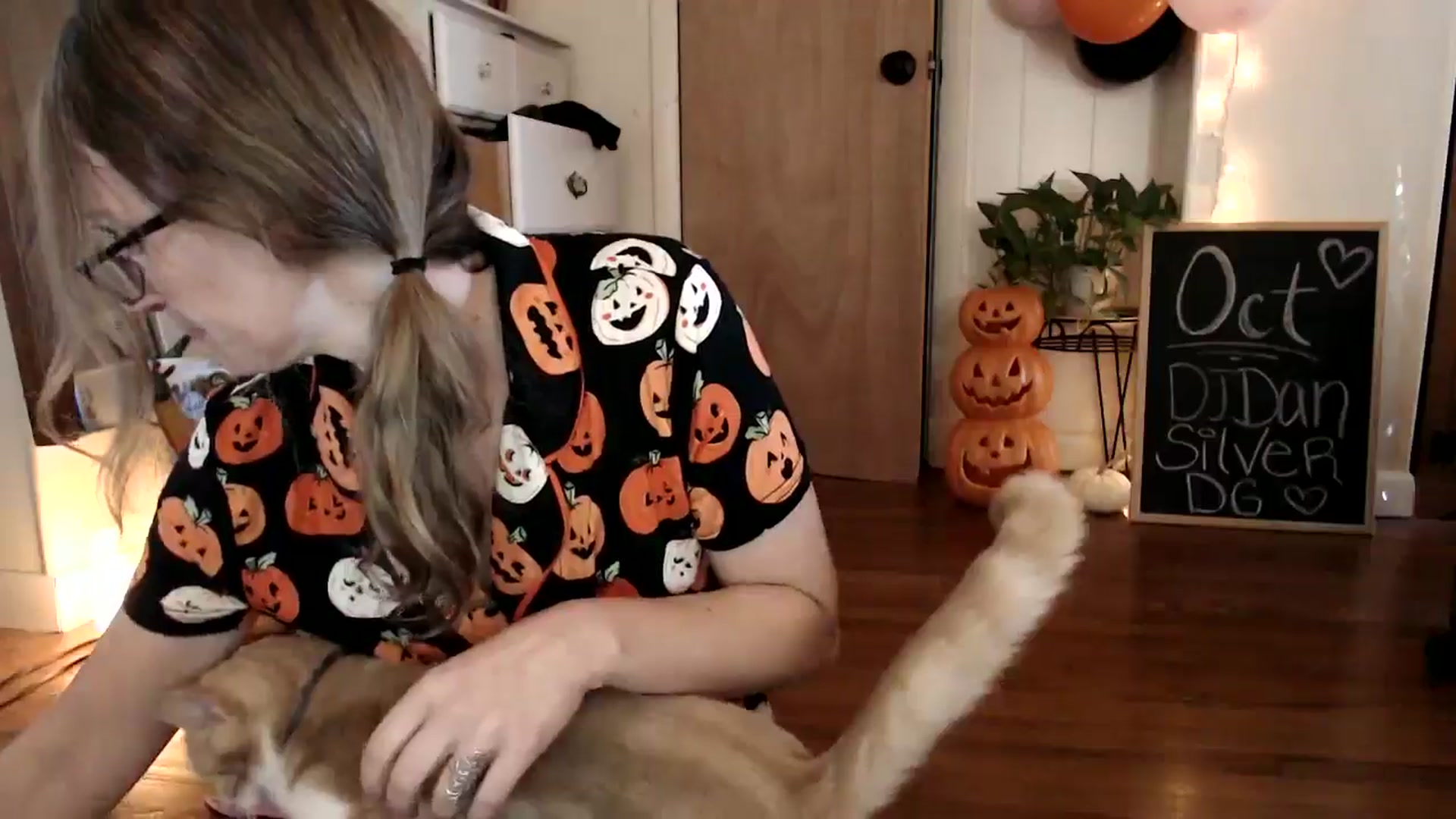 Gallery image thumbnail from WildflowerEm's myfreecams stream on, 10/15/2024, 18:12 image 19 of 20
