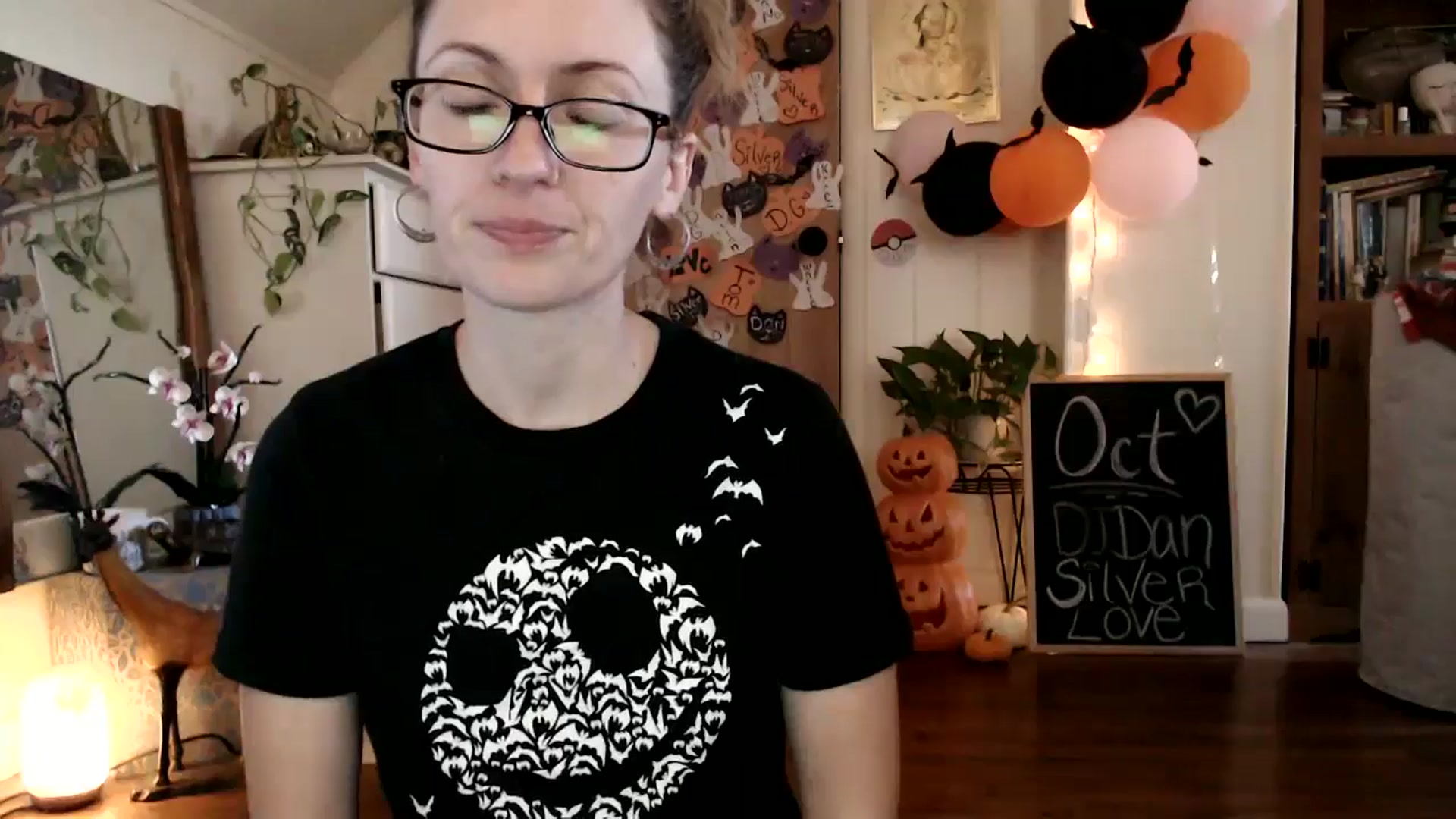 Gallery image thumbnail from WildflowerEm's myfreecams stream on, 10/28/2024, 17:12 image 9 of 20