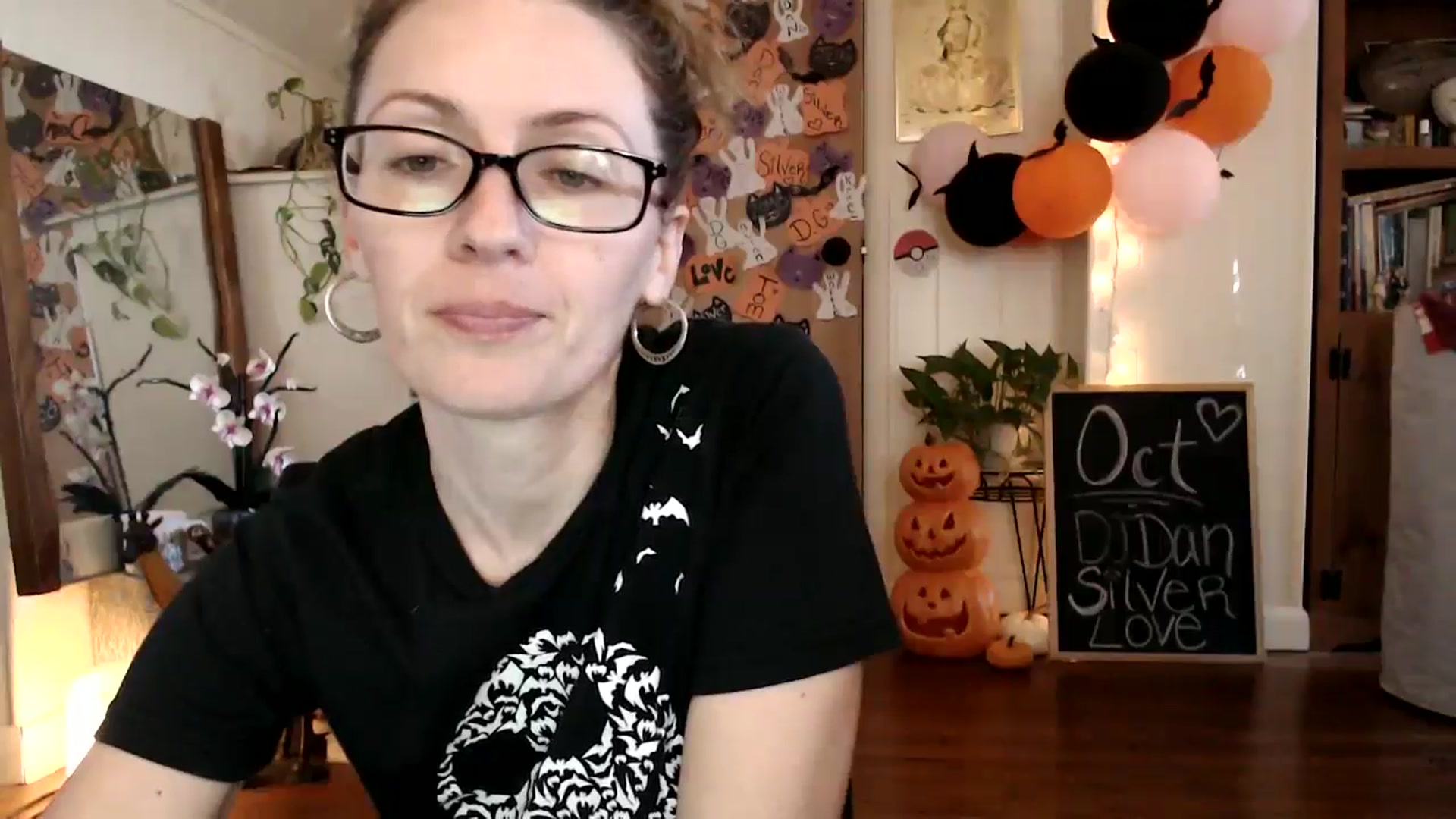 Gallery image thumbnail from WildflowerEm's myfreecams stream on, 10/28/2024, 18:38 image 4 of 20
