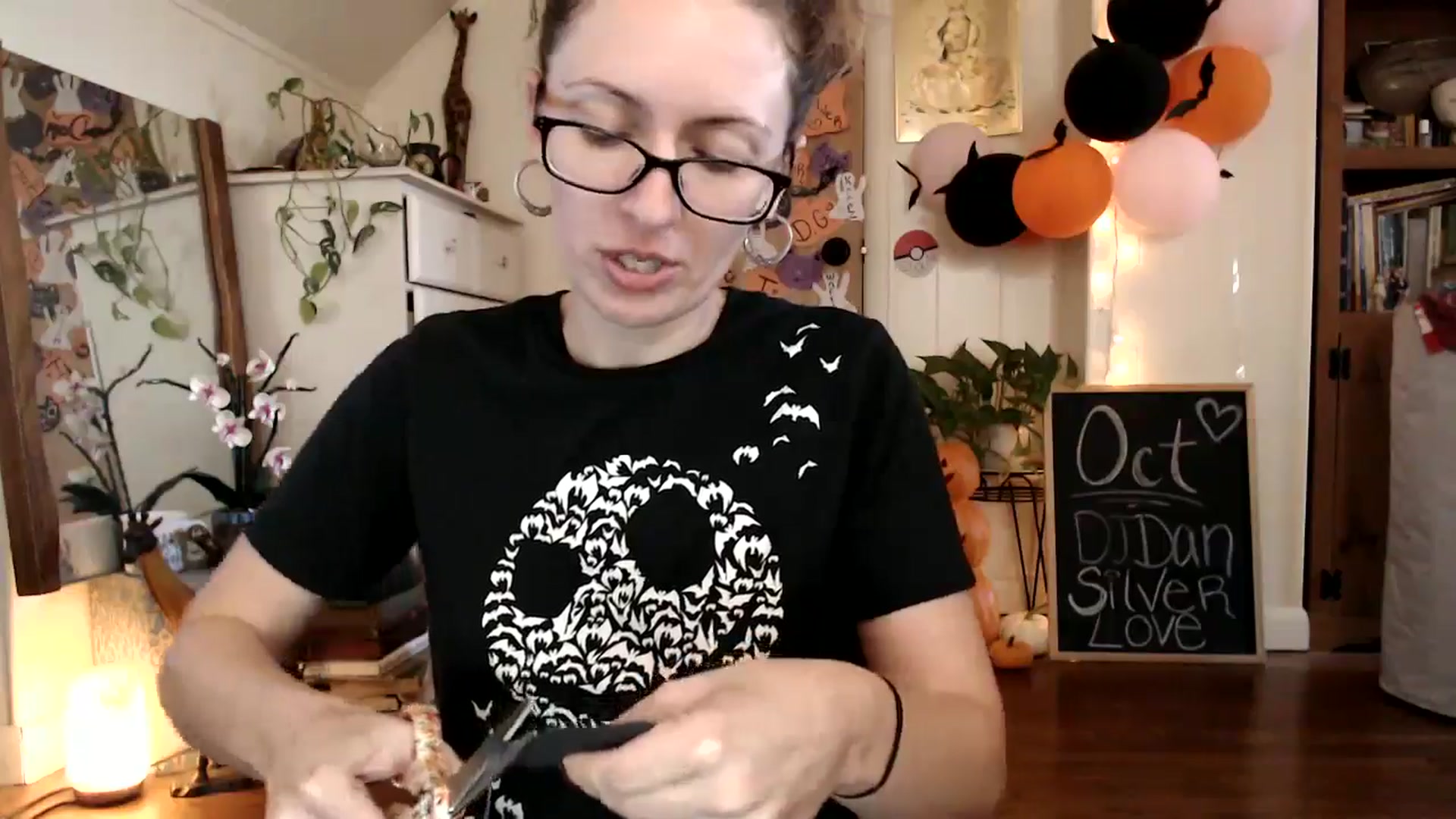 Gallery image thumbnail from WildflowerEm's myfreecams stream on, 10/28/2024, 18:38 image 6 of 20