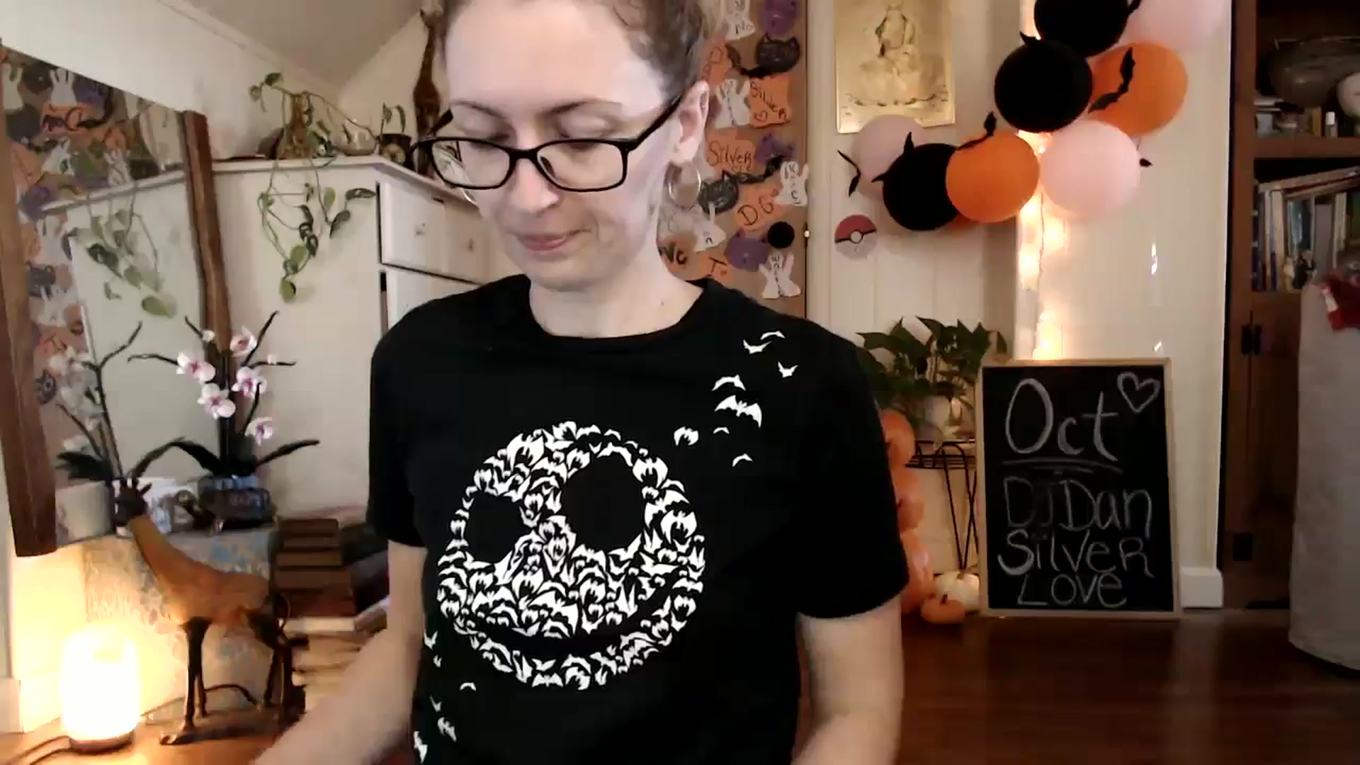 Gallery image thumbnail from WildflowerEm's myfreecams stream on, 10/28/2024, 18:38 image 3 of 20