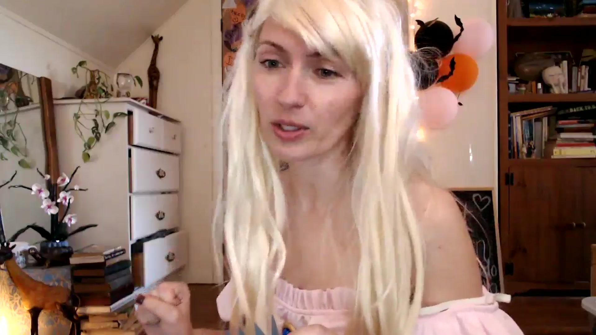 Gallery image thumbnail from WildflowerEm's myfreecams stream on, 10/31/2024, 19:00 image 3 of 20