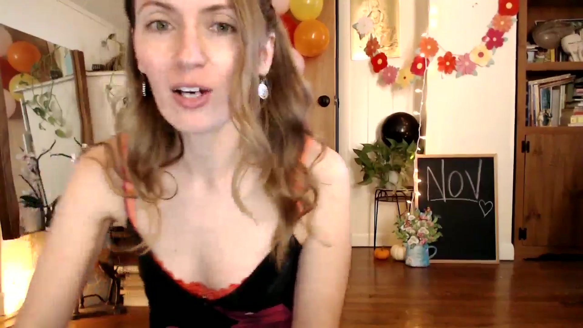 Gallery image thumbnail from WildflowerEm's myfreecams stream on, 11/03/2024, 22:51 image 3 of 20