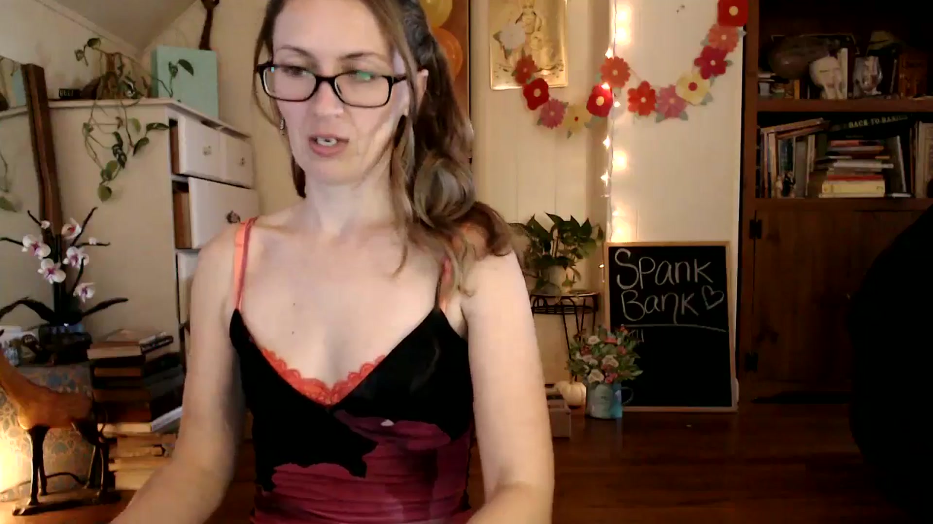 Gallery image thumbnail from WildflowerEm's myfreecams stream on, 11/03/2024, 22:51 image 7 of 20