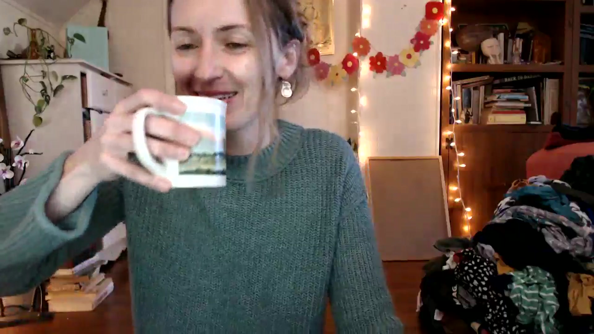 Gallery image thumbnail from WildflowerEm's myfreecams stream on, 11/07/2024, 17:52 image 4 of 20
