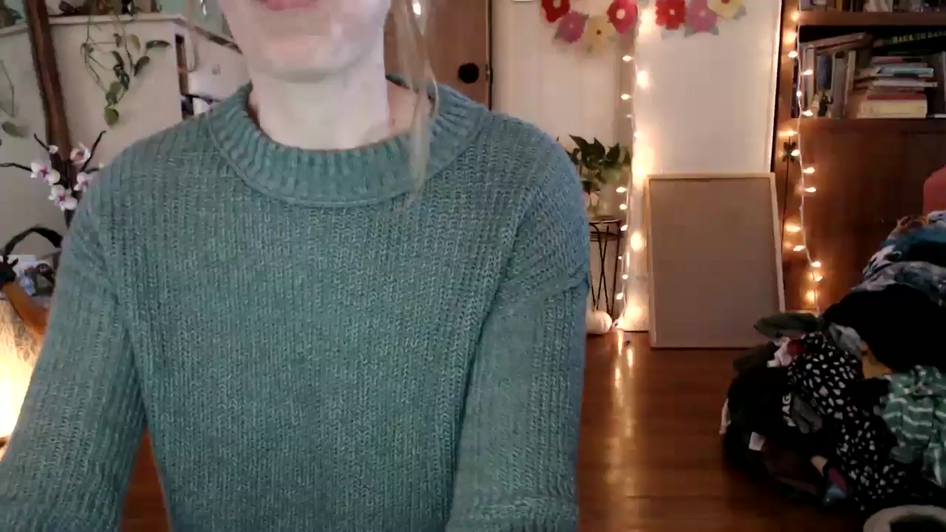 Gallery image thumbnail from WildflowerEm's myfreecams stream on, 11/07/2024, 17:52 image 11 of 20
