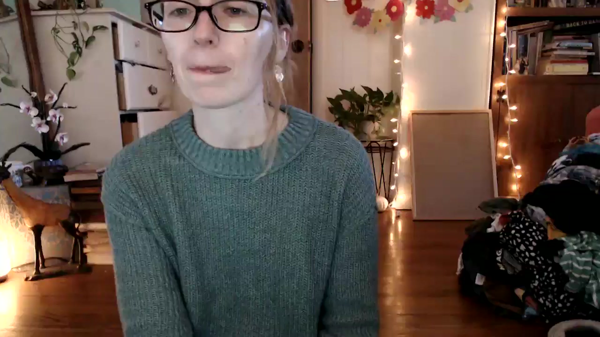 Gallery image thumbnail from WildflowerEm's myfreecams stream on, 11/07/2024, 17:52 image 13 of 20