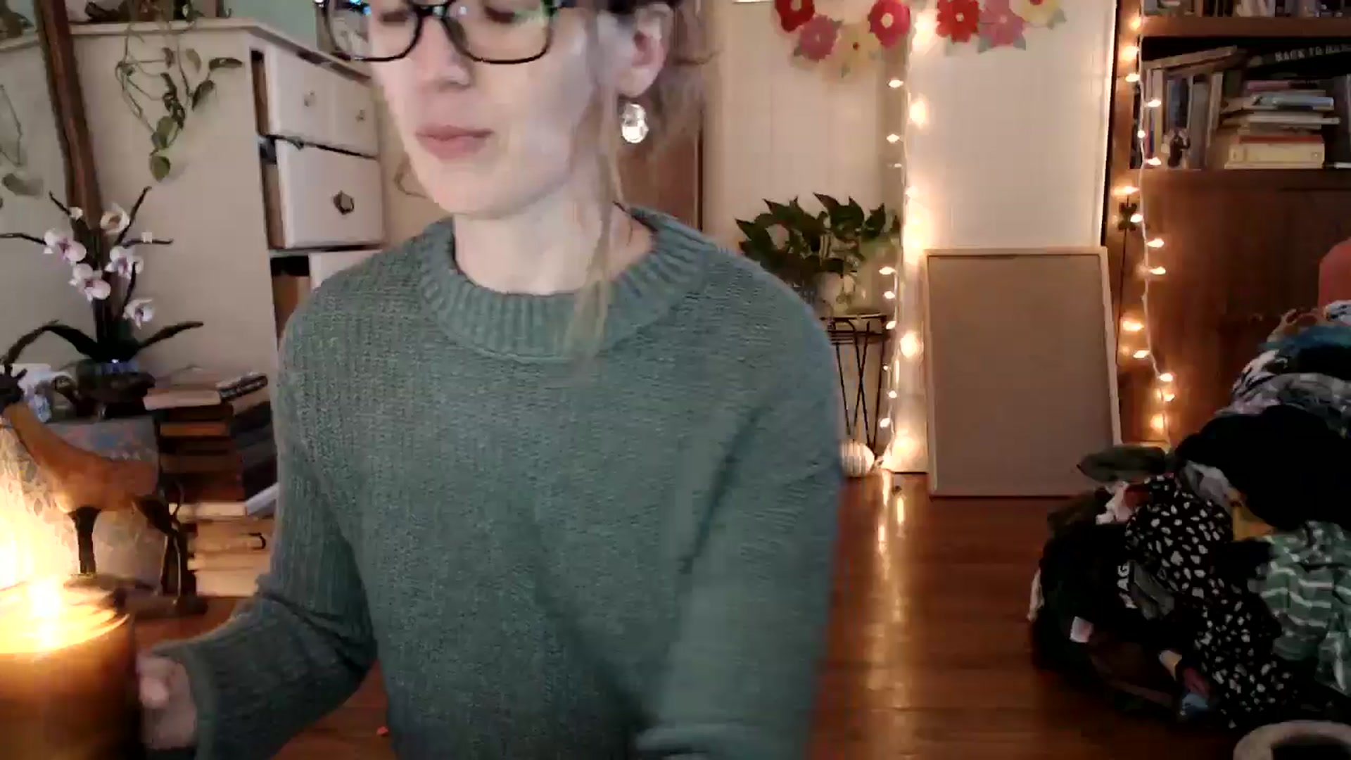 Gallery image thumbnail from WildflowerEm's myfreecams stream on, 11/07/2024, 17:52 image 14 of 20