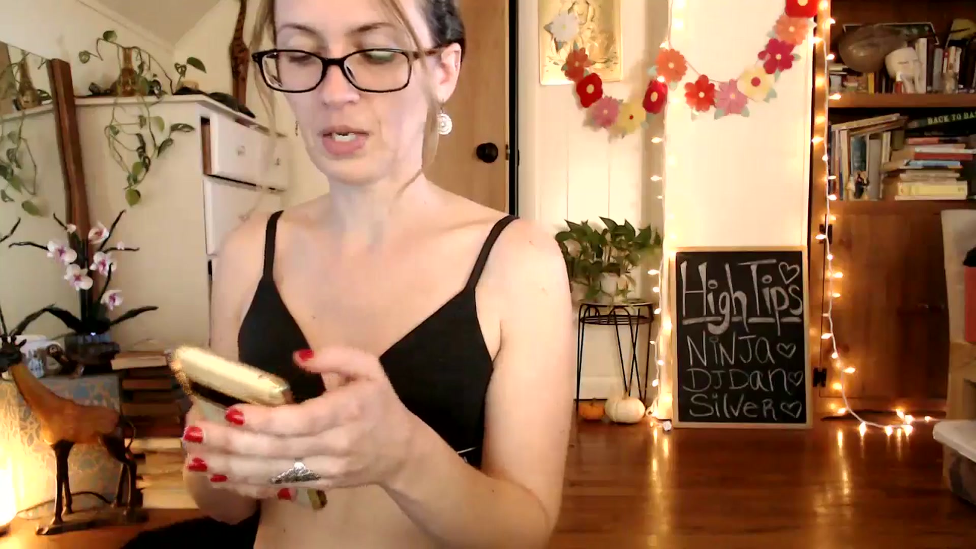 Gallery image thumbnail from WildflowerEm's myfreecams stream on, 11/12/2024, 19:36 image 20 of 20