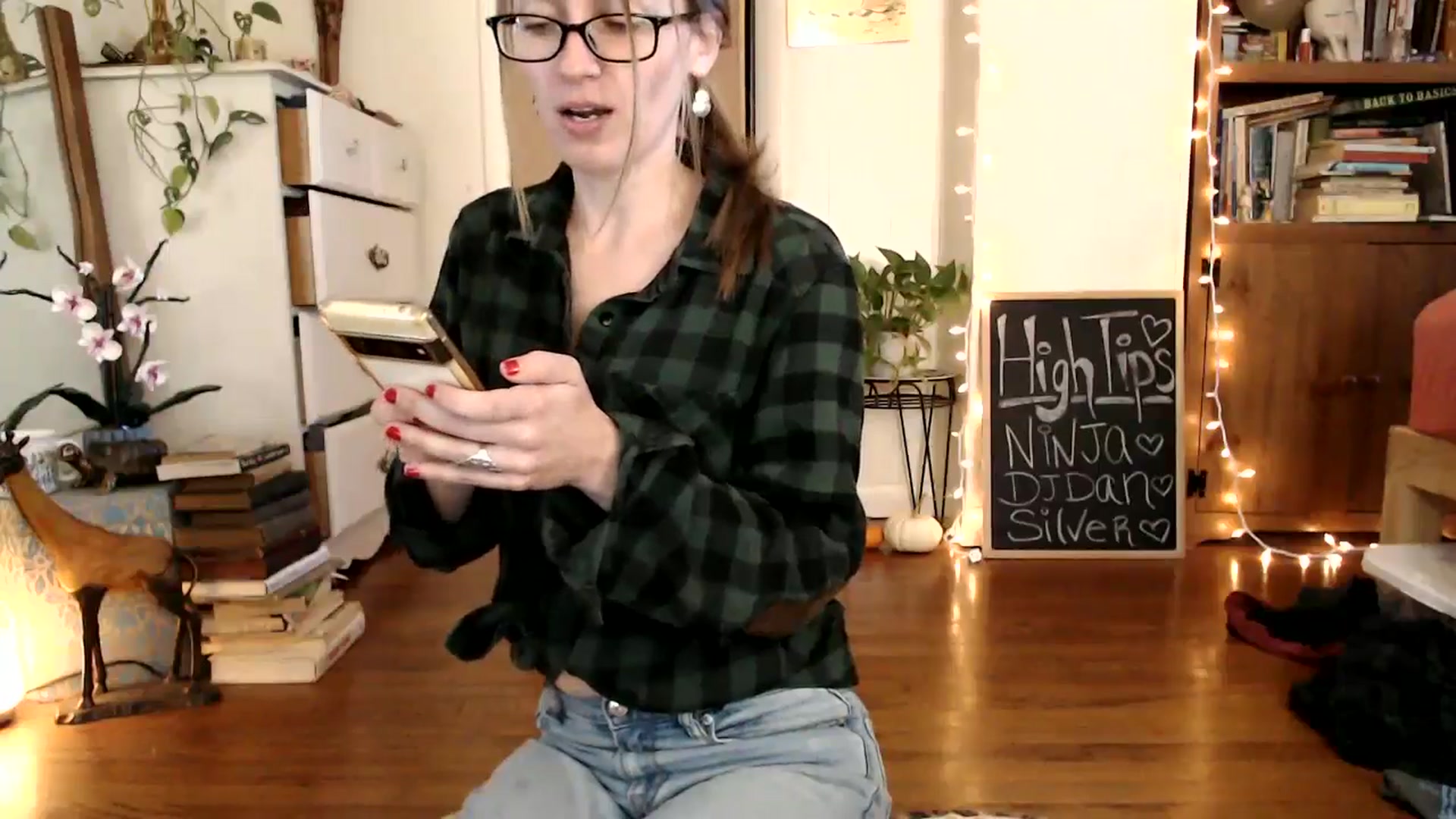 Gallery image thumbnail from WildflowerEm's myfreecams stream on, 11/15/2024, 19:24 image 10 of 20