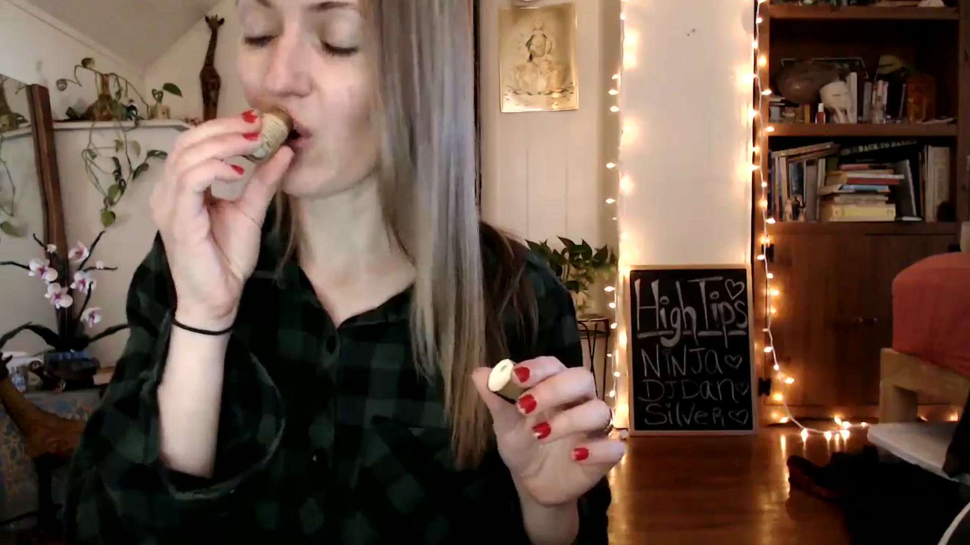 Gallery image thumbnail from WildflowerEm's myfreecams stream on, 11/15/2024, 19:24 image 2 of 20