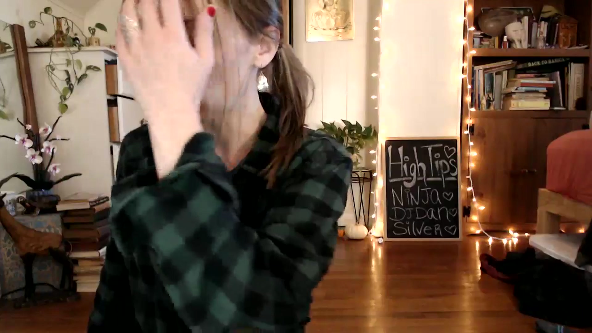 Gallery image thumbnail from WildflowerEm's myfreecams stream on, 11/15/2024, 19:24 image 4 of 20