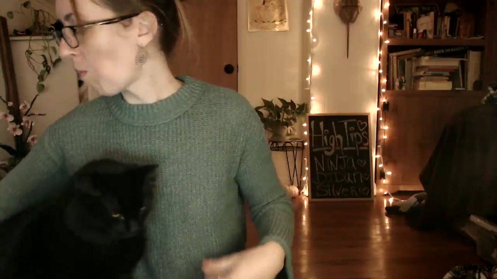 Gallery image thumbnail from WildflowerEm's myfreecams stream on, 11/21/2024, 20:09 image 2 of 20