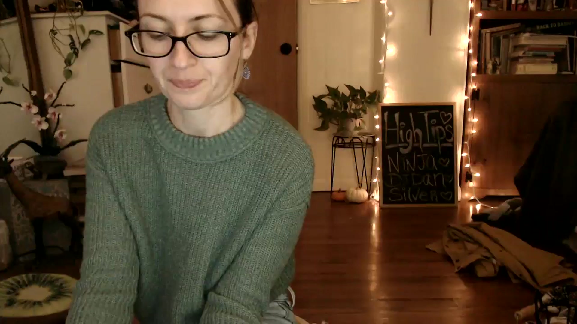 Gallery image thumbnail from WildflowerEm's myfreecams stream on, 11/21/2024, 20:09 image 6 of 20