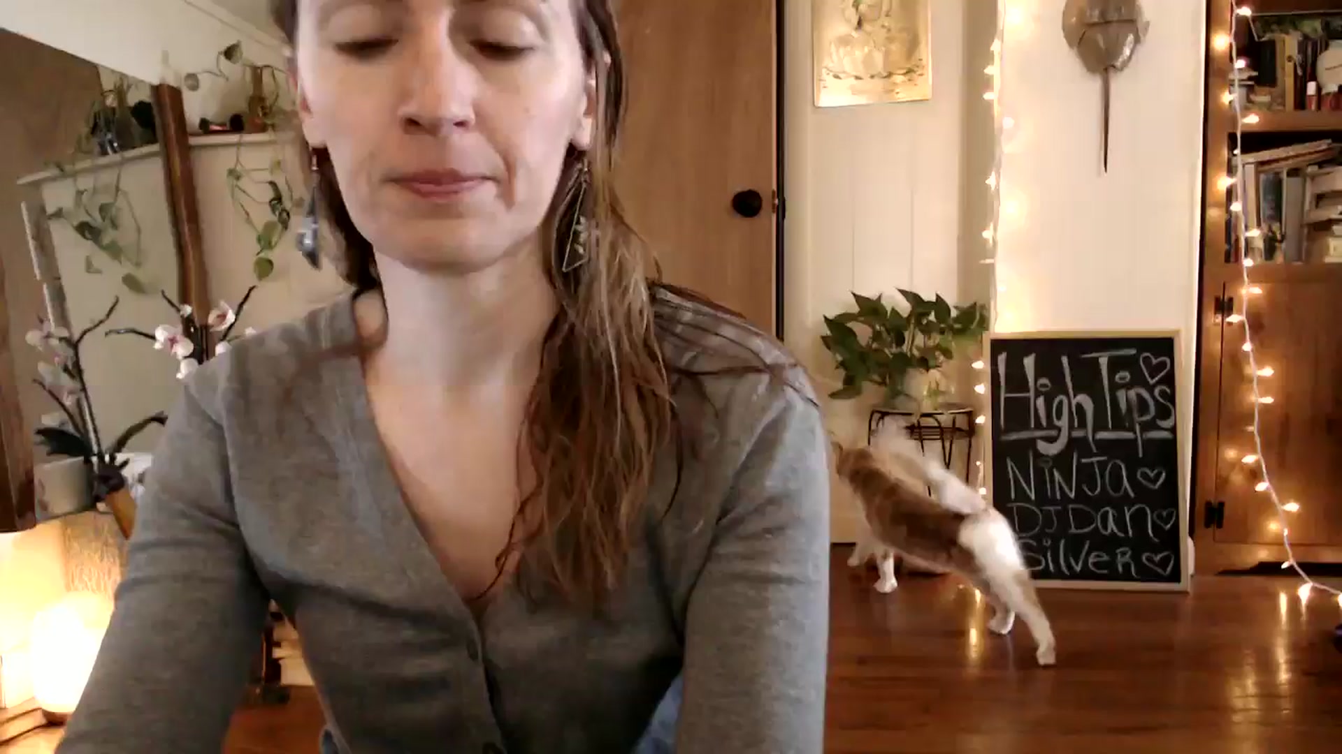 Gallery image thumbnail from WildflowerEm's myfreecams stream on, 11/22/2024, 18:34 image 1 of 20