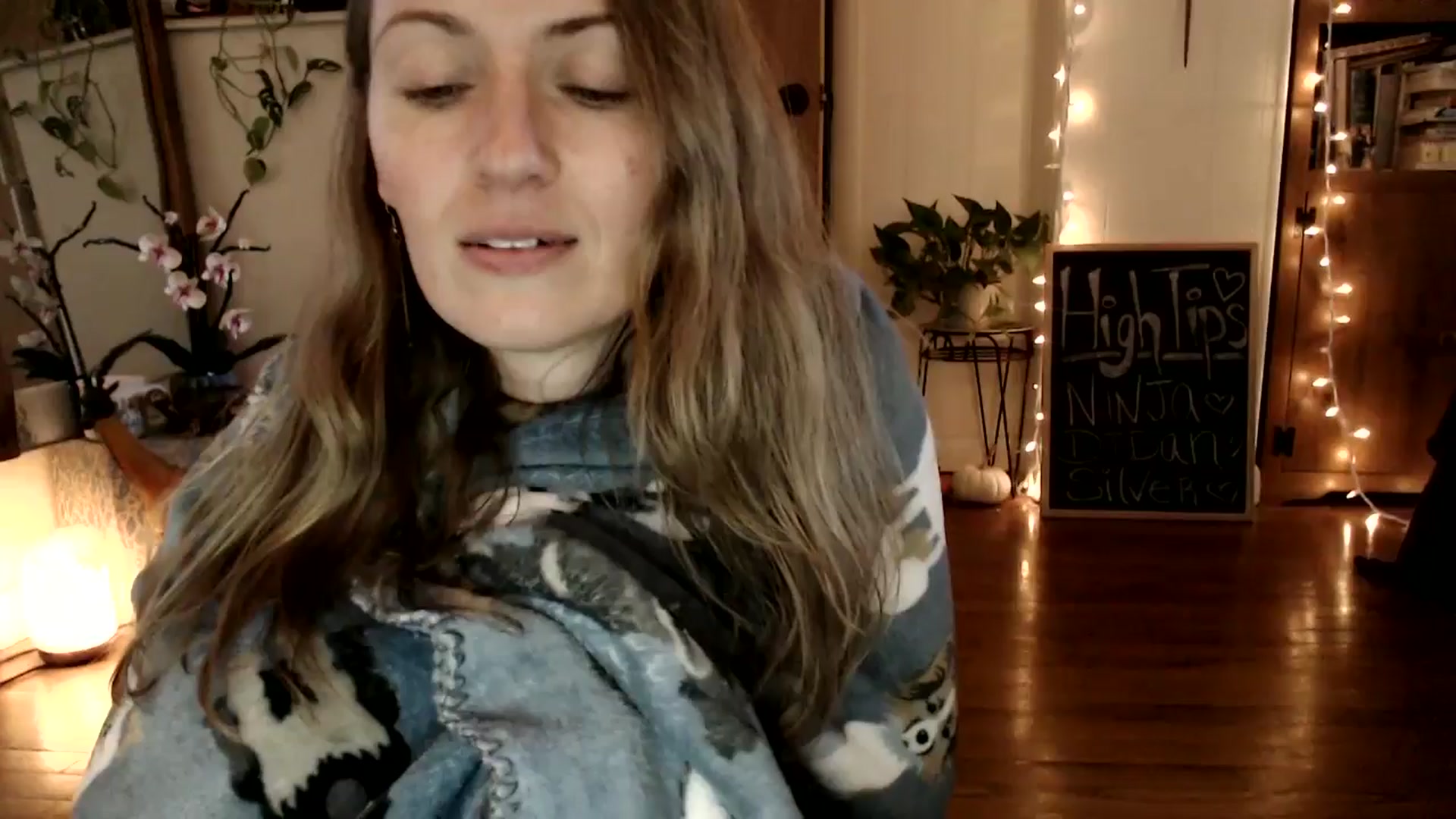 Gallery image thumbnail from WildflowerEm's myfreecams stream on, 11/22/2024, 19:40 image 11 of 20