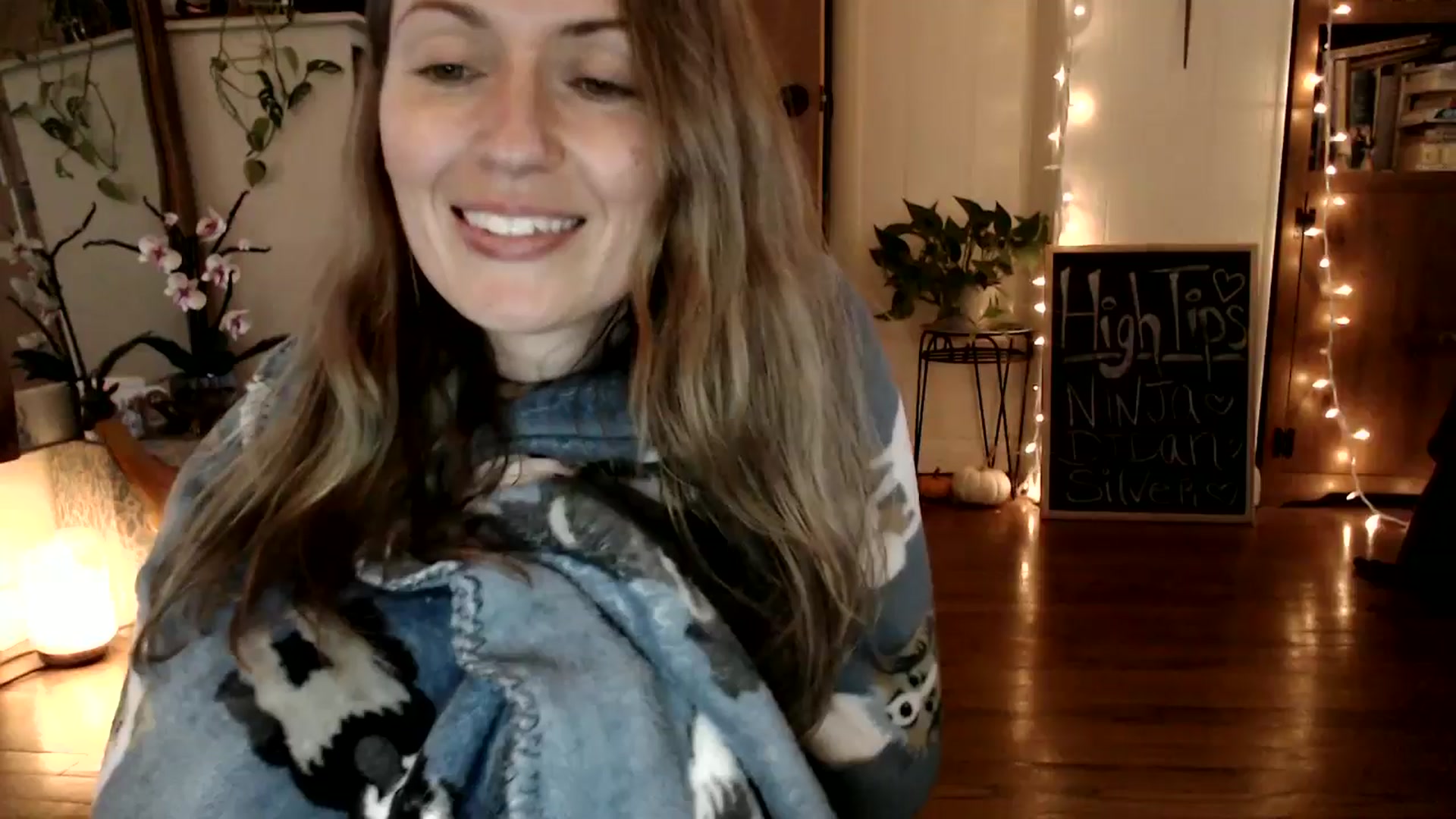 Gallery image thumbnail from WildflowerEm's myfreecams stream on, 11/22/2024, 19:40 image 12 of 20