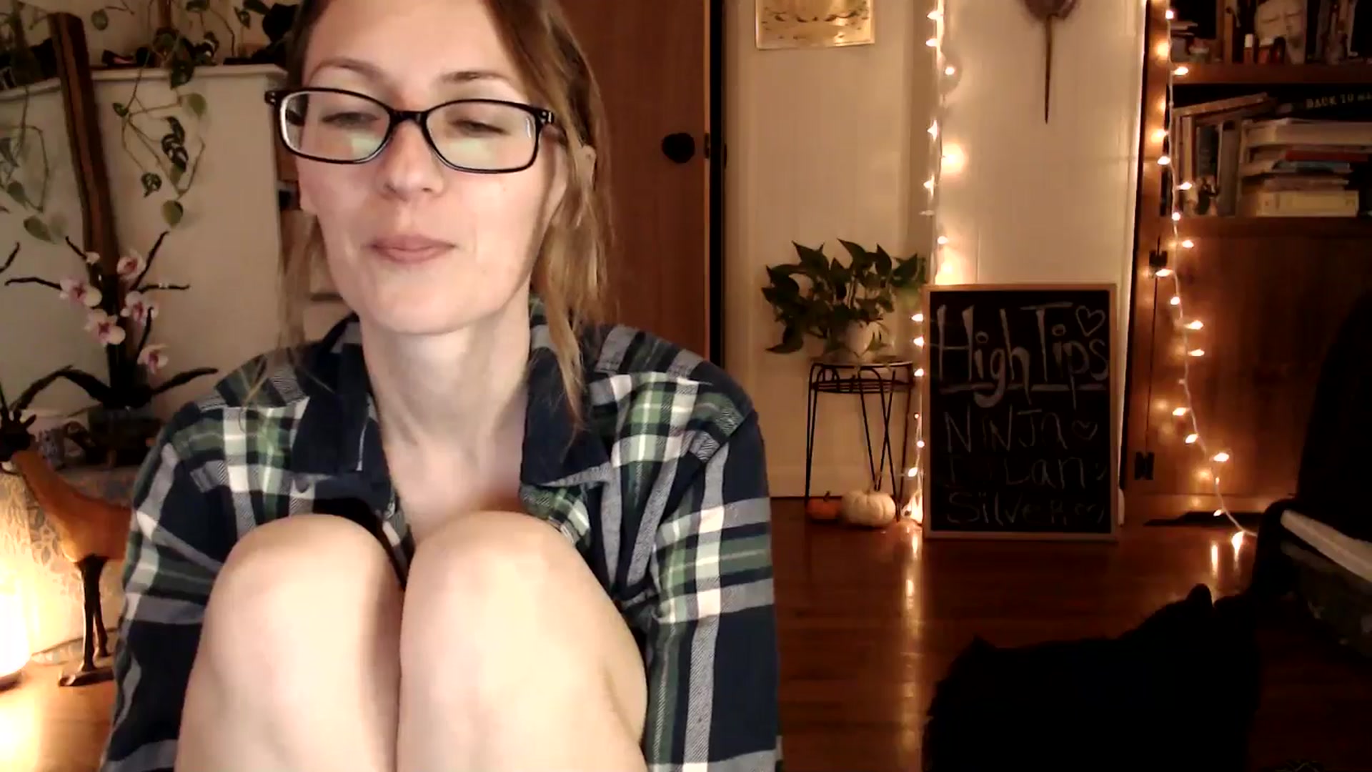 Gallery image thumbnail from WildflowerEm's myfreecams stream on, 11/24/2024, 22:08 image 13 of 20