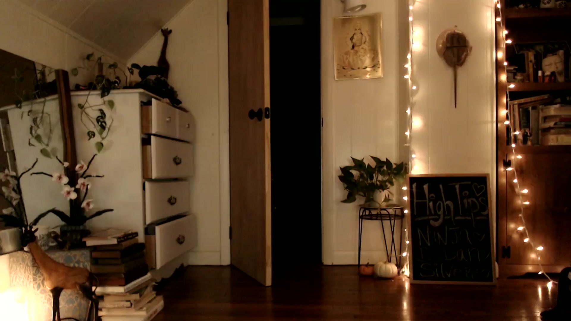 Gallery image thumbnail from WildflowerEm's myfreecams stream on, 11/24/2024, 22:08 image 18 of 20