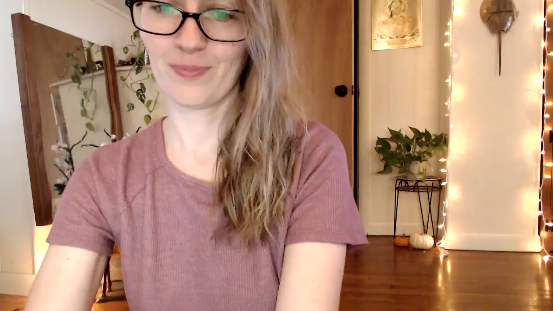 Gallery image thumbnail from WildflowerEm's myfreecams stream on, 11/25/2024, 18:32 image 1 of 20