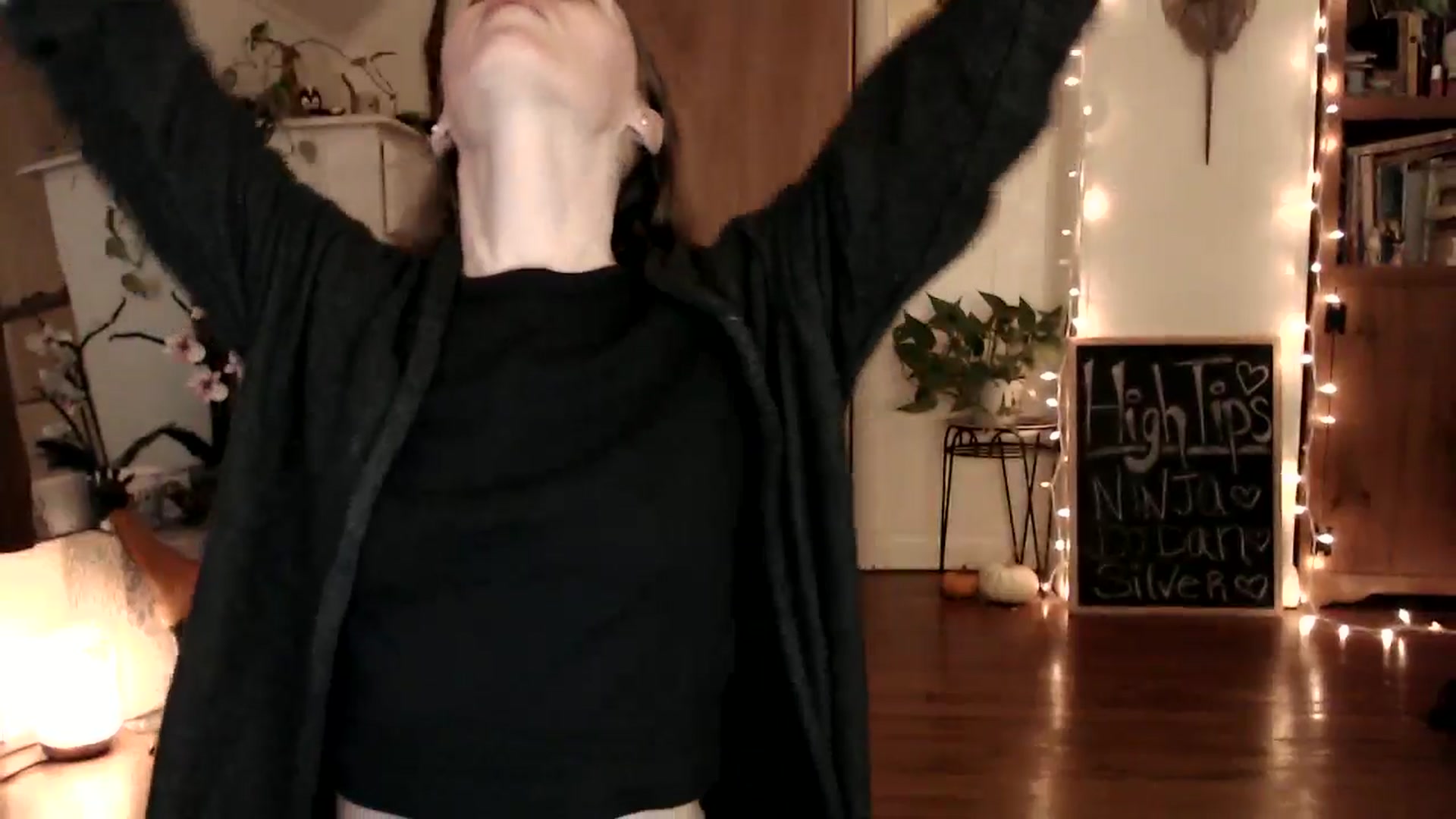 Gallery image thumbnail from WildflowerEm's myfreecams stream on, 11/26/2024, 17:54 image 13 of 20