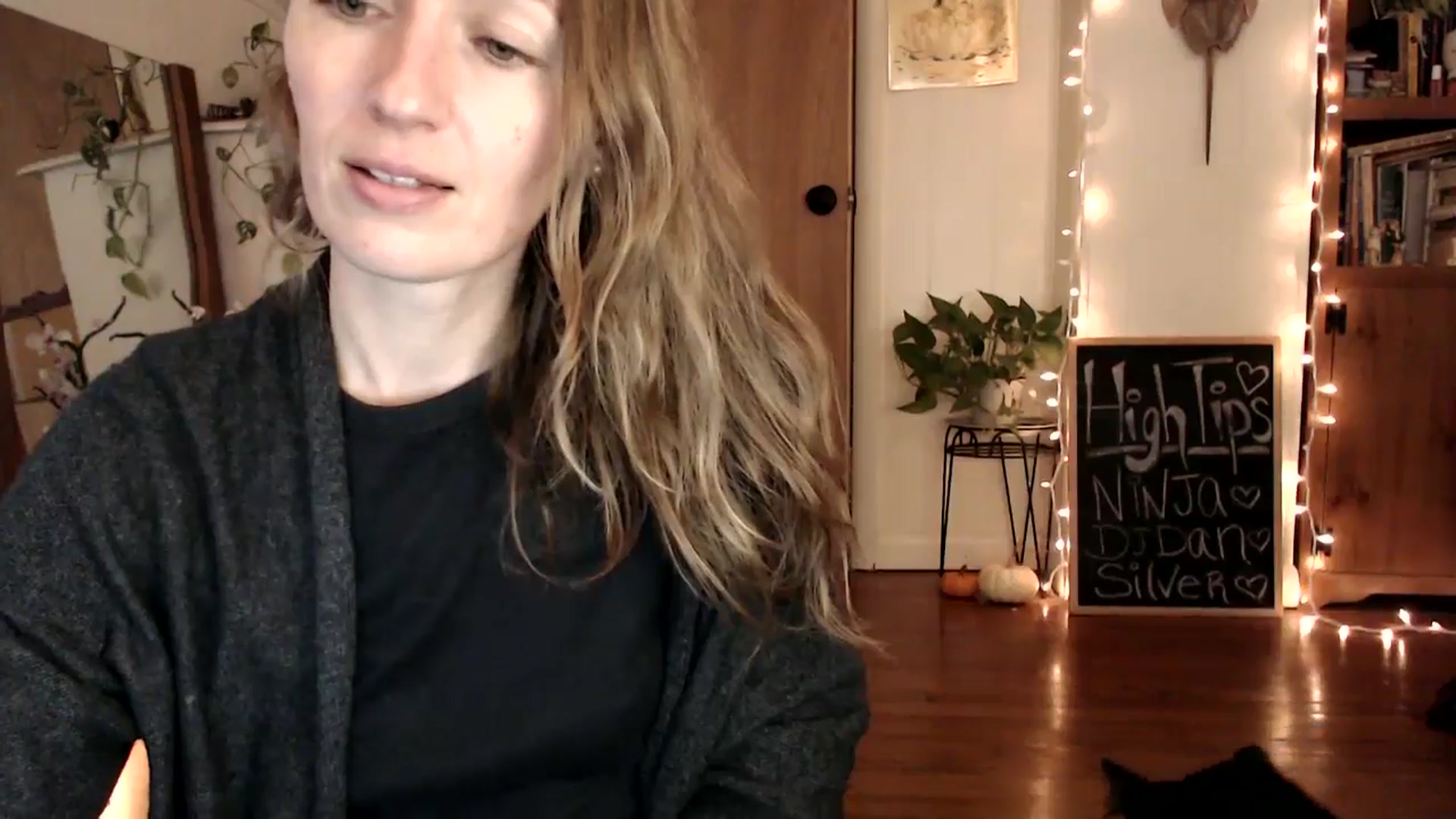 Gallery image thumbnail from WildflowerEm's myfreecams stream on, 11/26/2024, 17:54 image 15 of 20