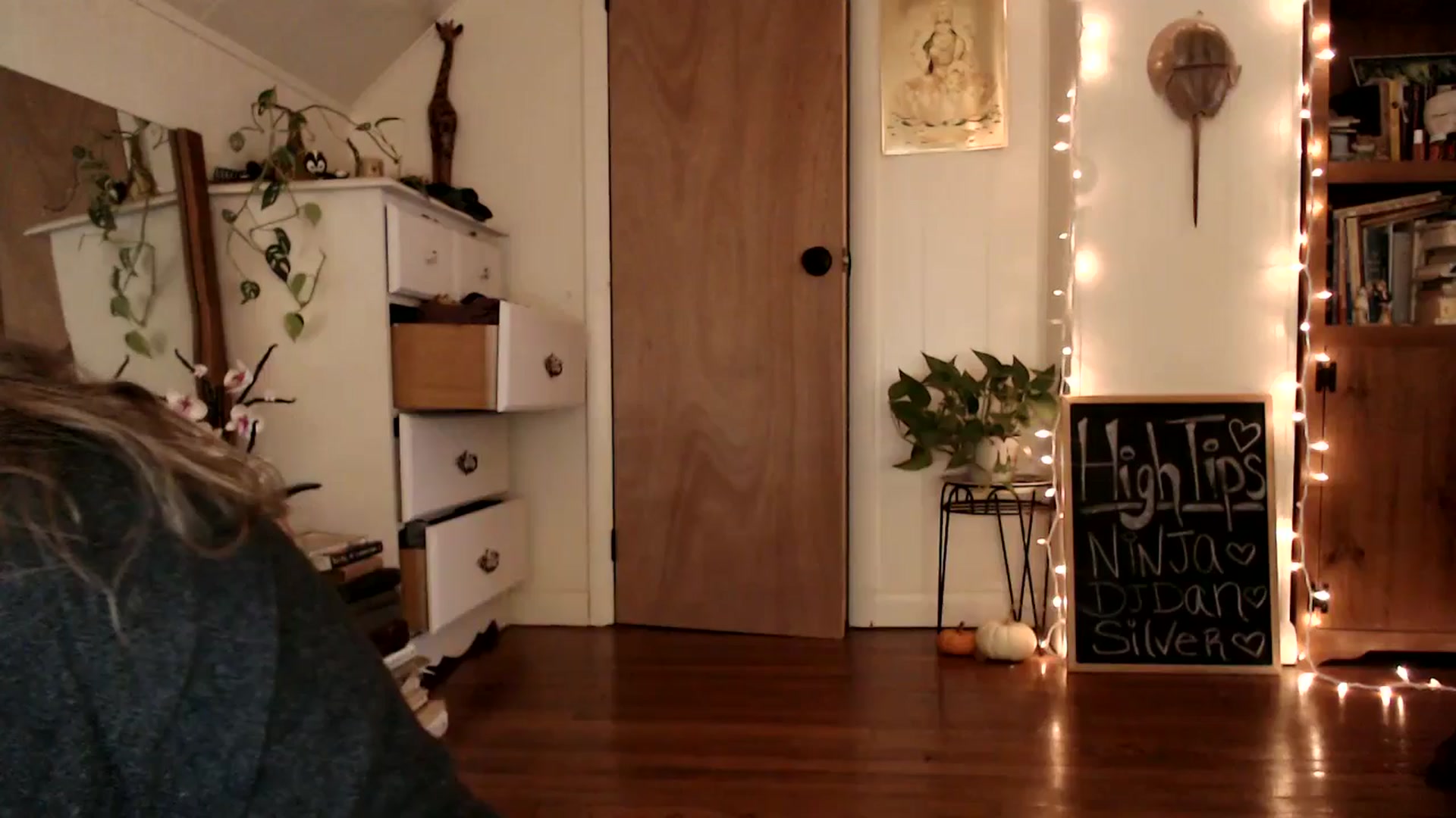 Gallery image thumbnail from WildflowerEm's myfreecams stream on, 11/26/2024, 17:54 image 1 of 20