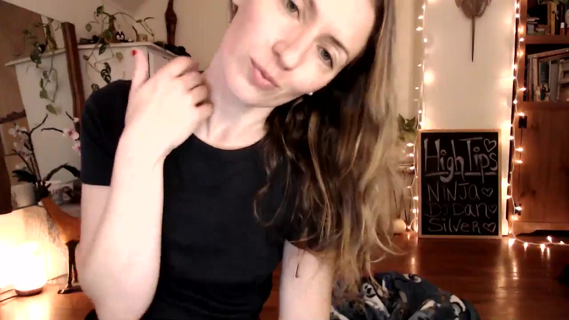 Gallery image thumbnail from WildflowerEm's myfreecams stream on, 11/26/2024, 17:54 image 20 of 20