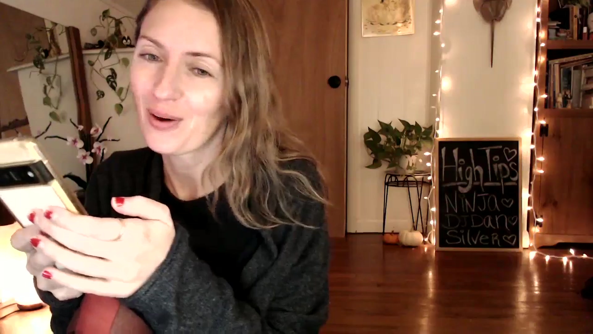 Gallery image thumbnail from WildflowerEm's myfreecams stream on, 11/26/2024, 17:54 image 6 of 20