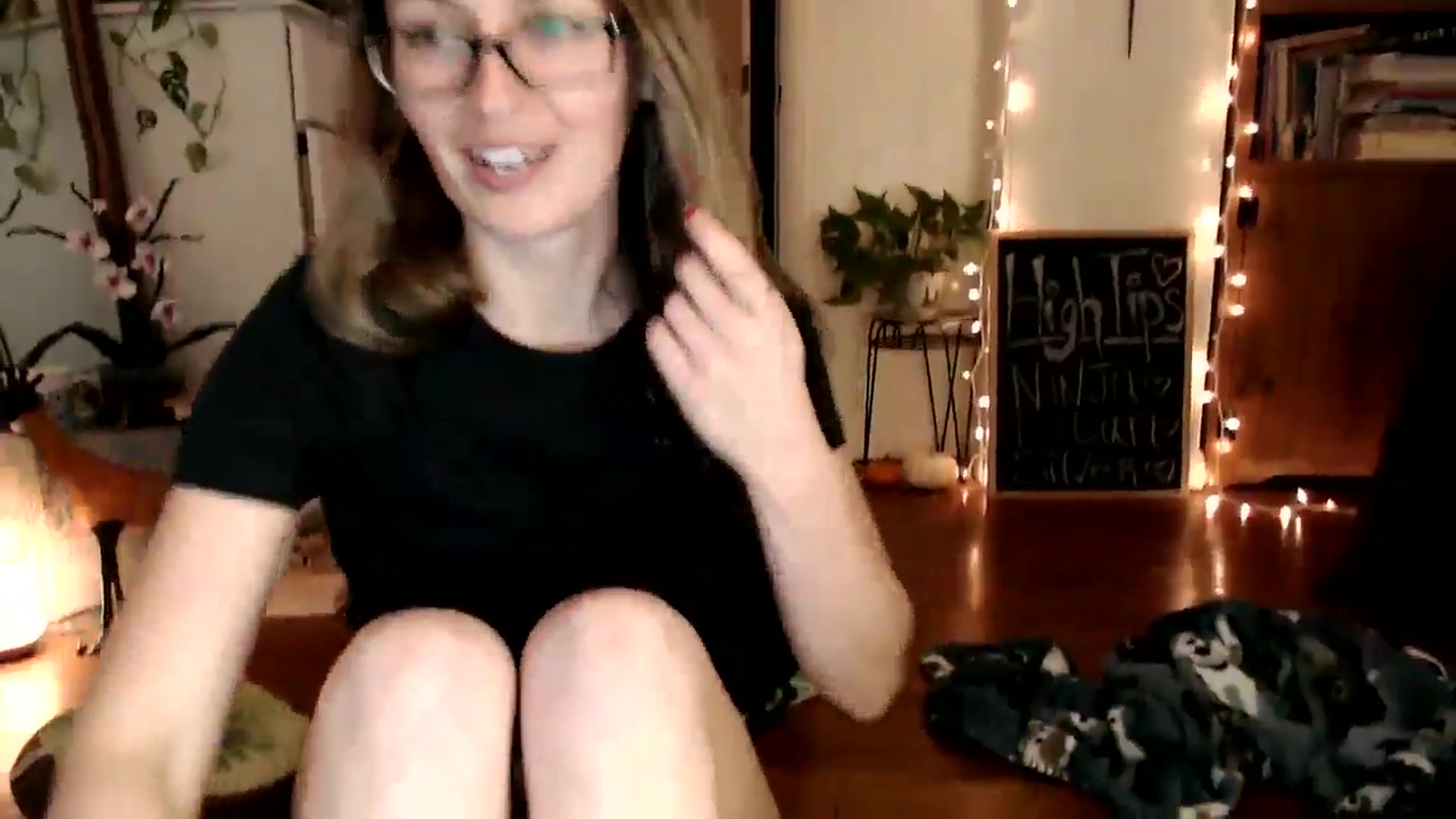 Gallery image thumbnail from WildflowerEm's myfreecams stream on, 11/26/2024, 20:02 image 11 of 20
