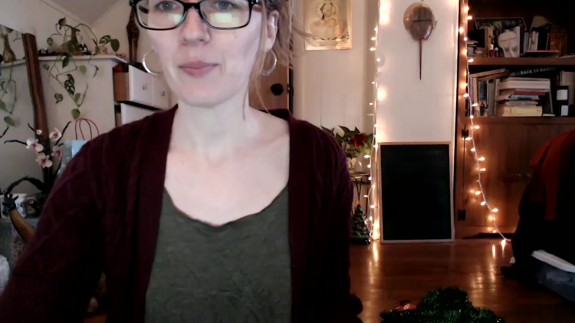 Gallery image thumbnail from WildflowerEm's myfreecams stream on, 12/05/2024, 20:05 image 1 of 20