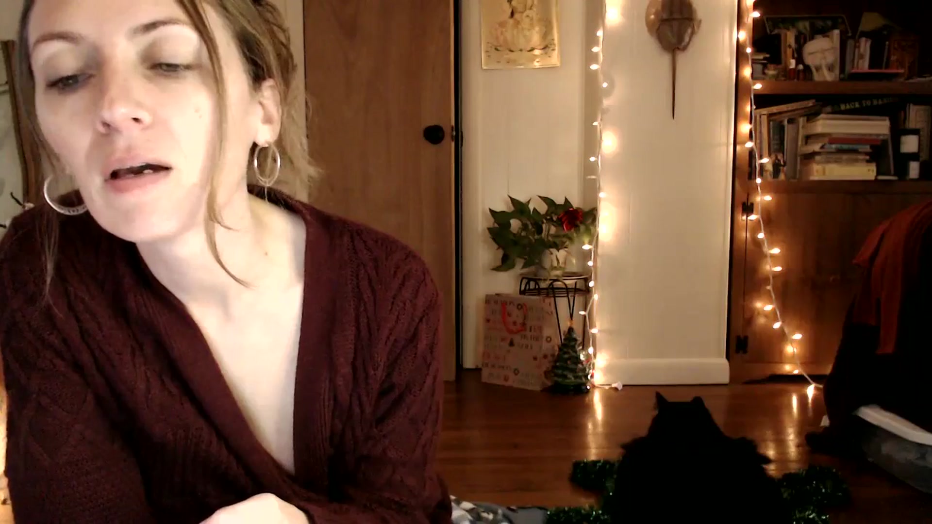 Gallery image thumbnail from WildflowerEm's myfreecams stream on, 12/05/2024, 20:05 image 13 of 20