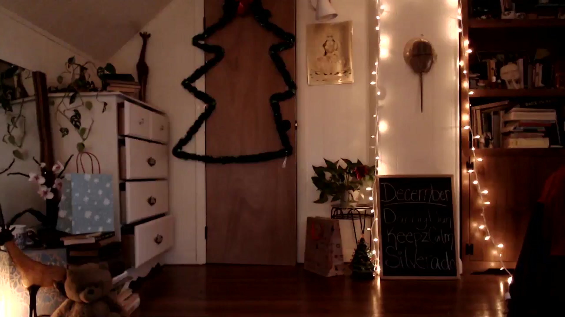 Gallery image thumbnail from WildflowerEm's myfreecams stream on, 12/08/2024, 22:19 image 9 of 20