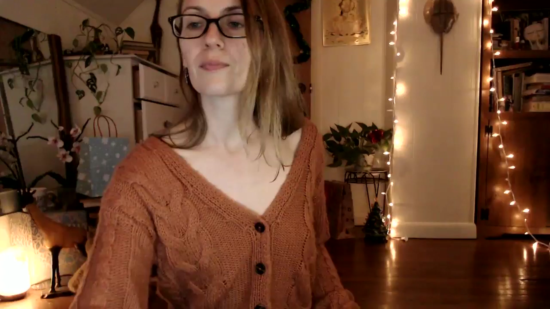 Gallery image thumbnail from WildflowerEm's myfreecams stream on, 12/11/2024, 20:12 image 1 of 20
