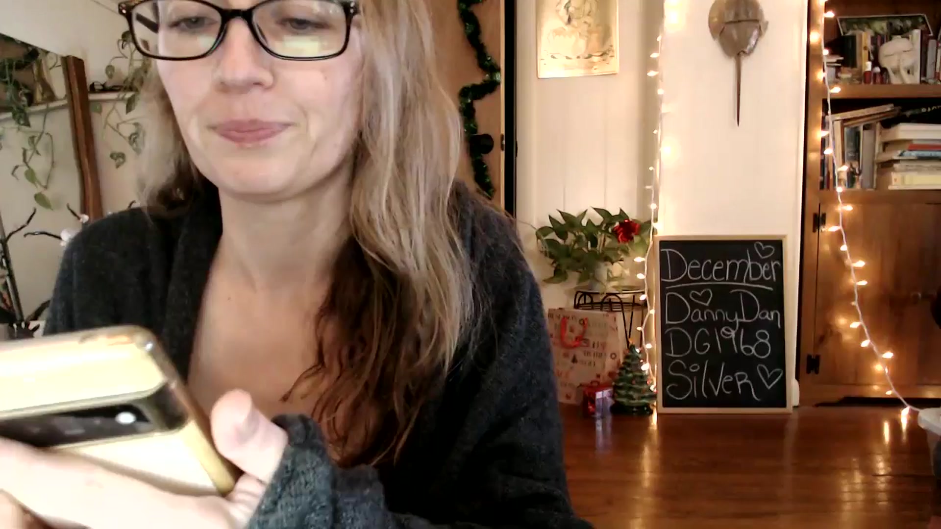 Gallery image thumbnail from WildflowerEm's myfreecams stream on, 12/12/2024, 20:14 image 8 of 20