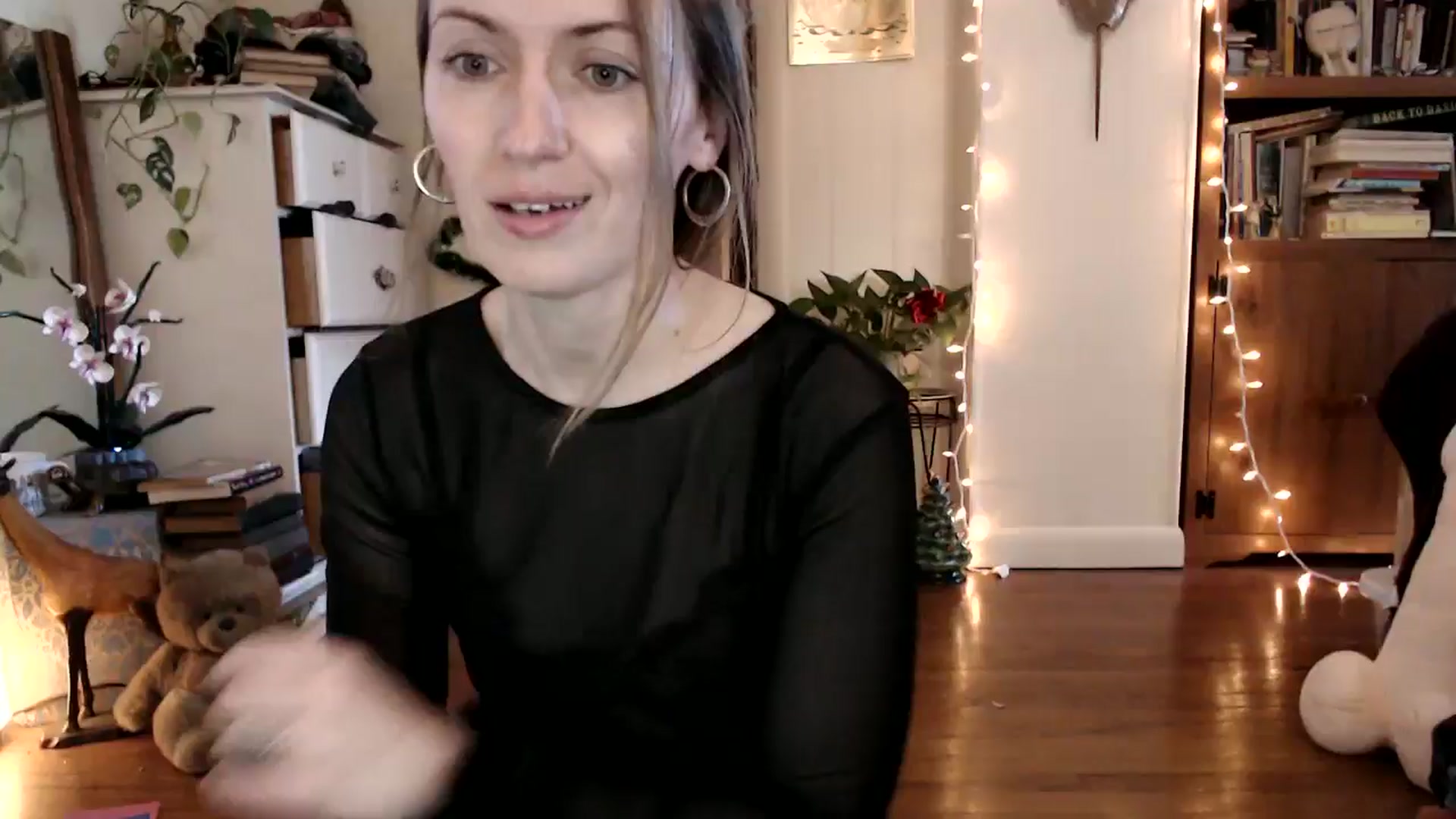 Gallery image thumbnail from WildflowerEm's myfreecams stream on, 12/13/2024, 20:17 image 1 of 20