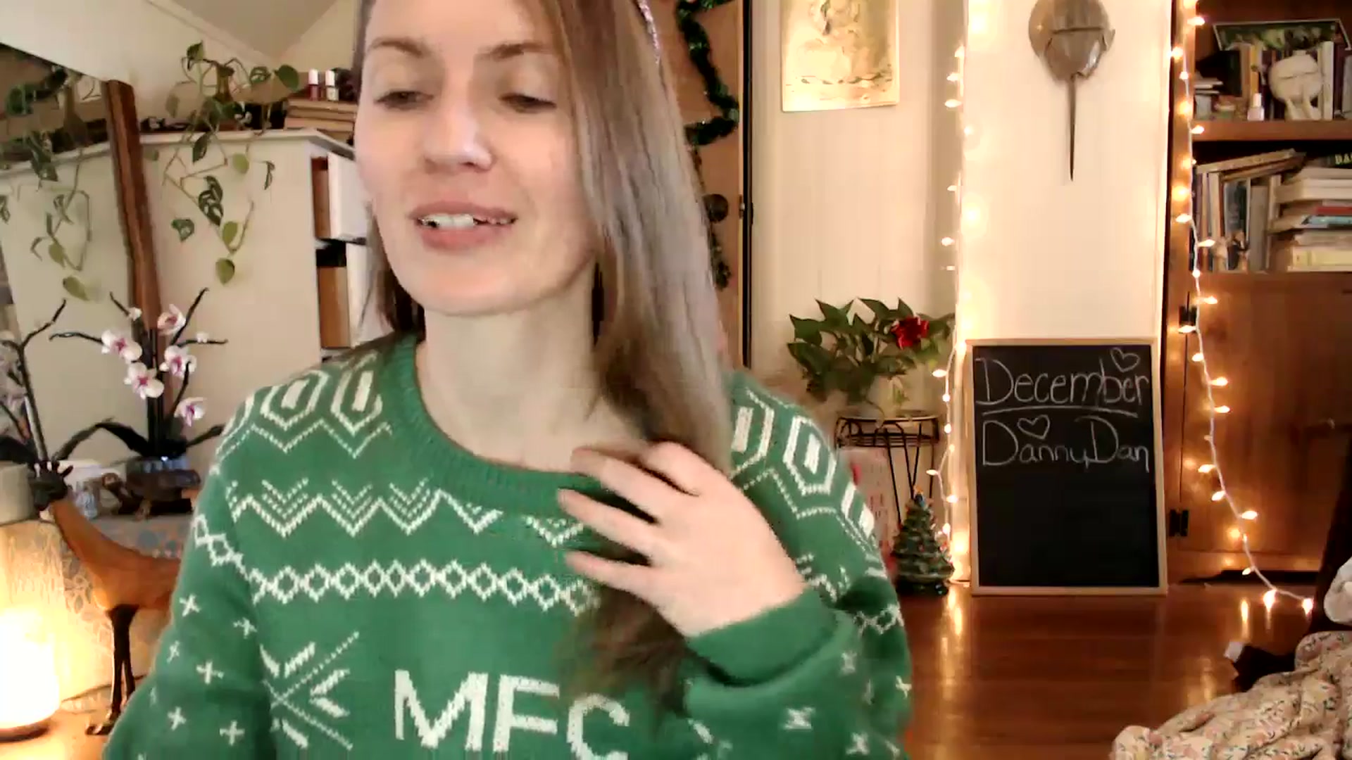 Gallery image thumbnail from WildflowerEm's myfreecams stream on, 12/19/2024, 18:26 image 16 of 20
