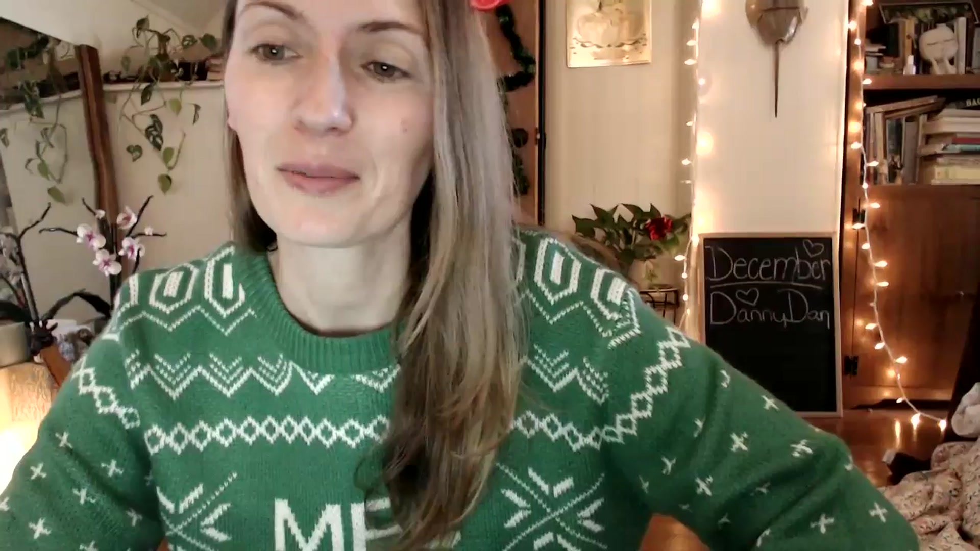 Gallery image thumbnail from WildflowerEm's myfreecams stream on, 12/19/2024, 18:26 image 12 of 20