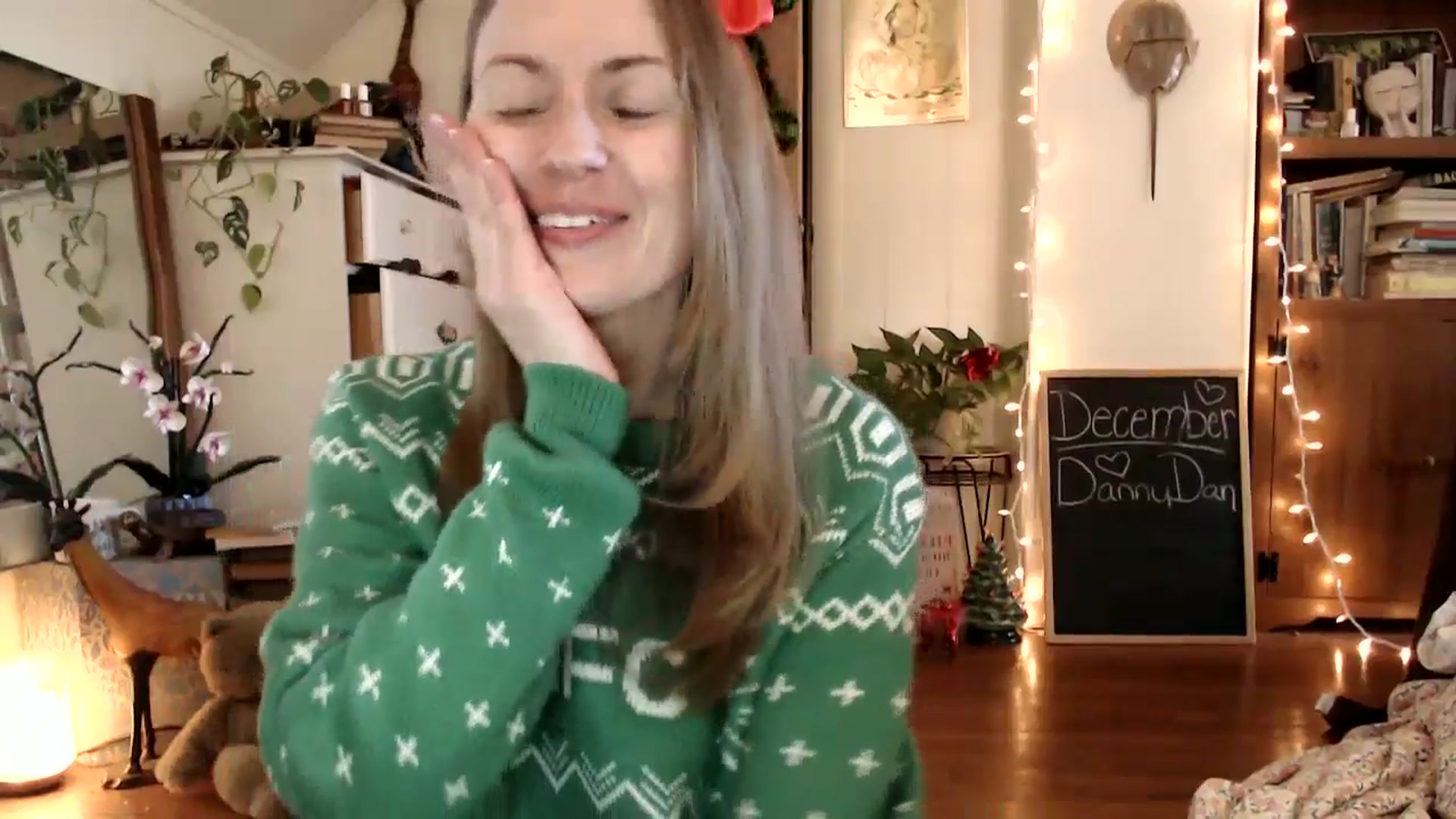 Gallery image thumbnail from WildflowerEm's myfreecams stream on, 12/19/2024, 18:26 image 8 of 20