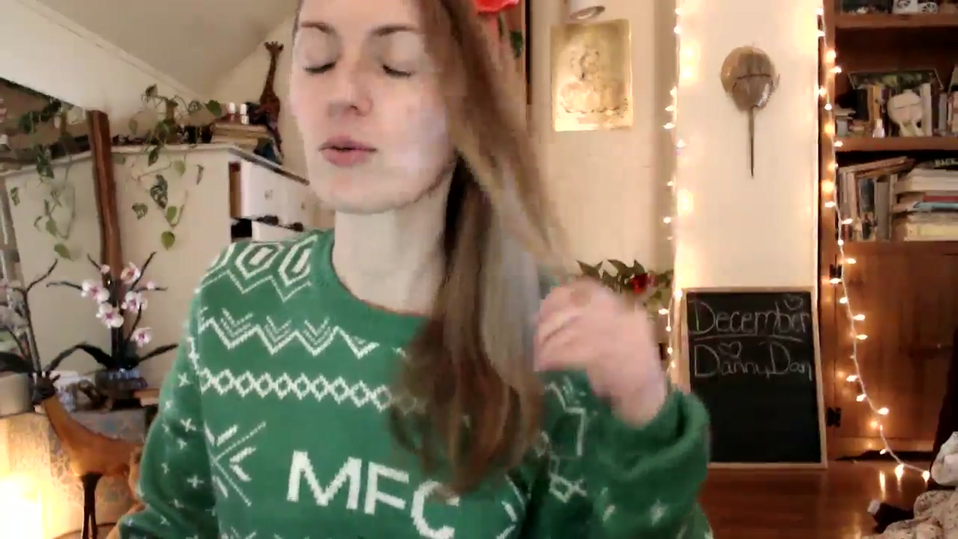 Gallery image thumbnail from WildflowerEm's myfreecams stream on, 12/19/2024, 18:26 image 9 of 20