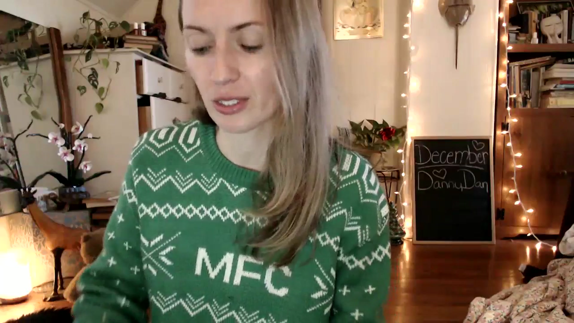 Gallery image thumbnail from WildflowerEm's myfreecams stream on, 12/19/2024, 18:26 image 2 of 20