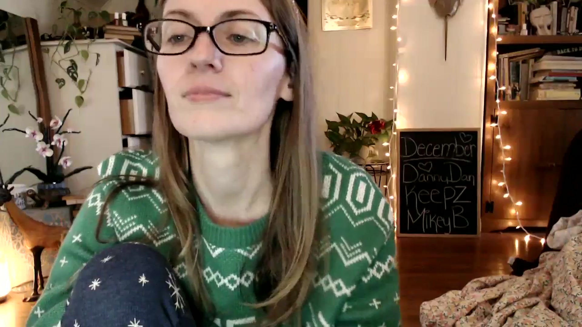 Gallery image thumbnail from WildflowerEm's myfreecams stream on, 12/19/2024, 20:12 image 13 of 20