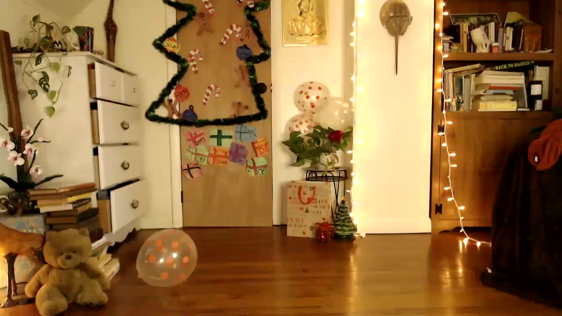 Gallery image thumbnail from WildflowerEm's myfreecams stream on, 12/22/2024, 22:48 image 6 of 20