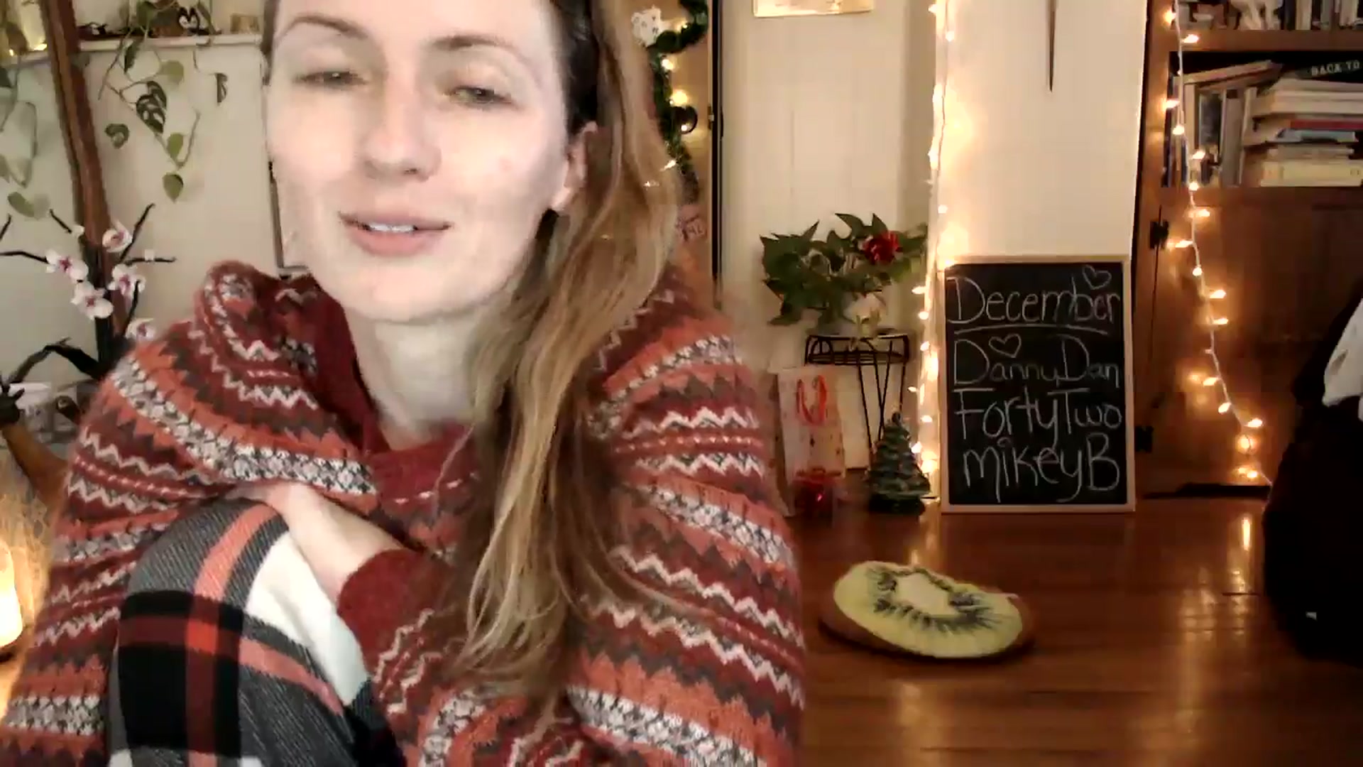 Gallery image thumbnail from WildflowerEm's myfreecams stream on, 12/27/2024, 20:23 image 20 of 20