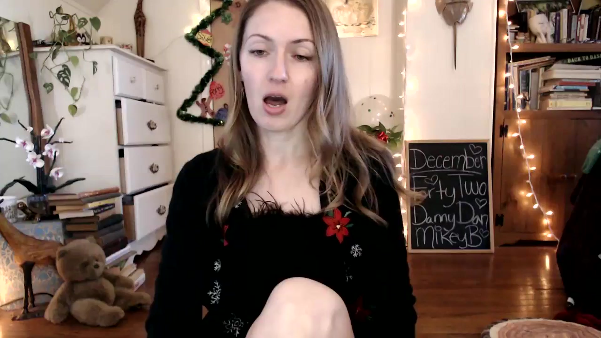 Gallery image thumbnail from WildflowerEm's myfreecams stream on, 12/31/2024, 21:51 image 1 of 20