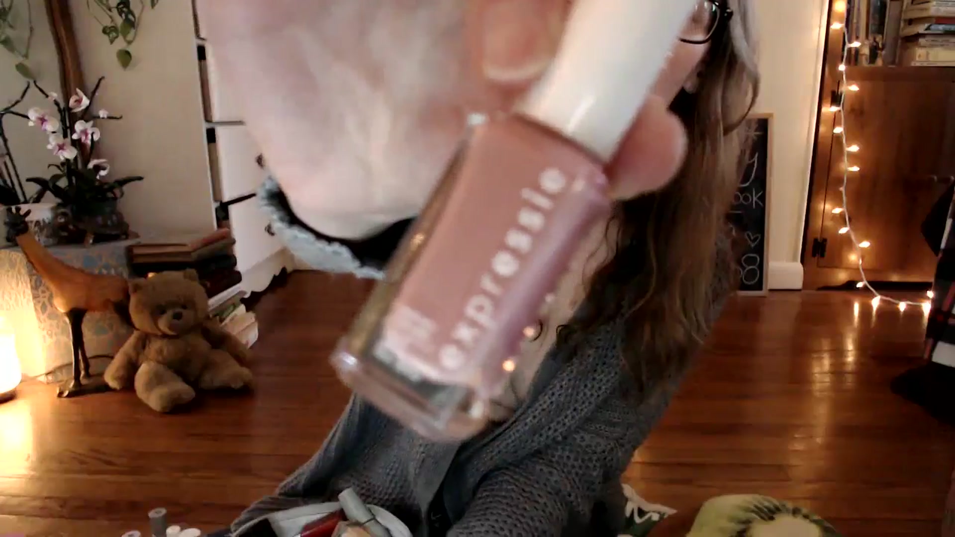 Gallery image thumbnail from WildflowerEm's myfreecams stream on, 01/09/2025, 20:05 image 13 of 20