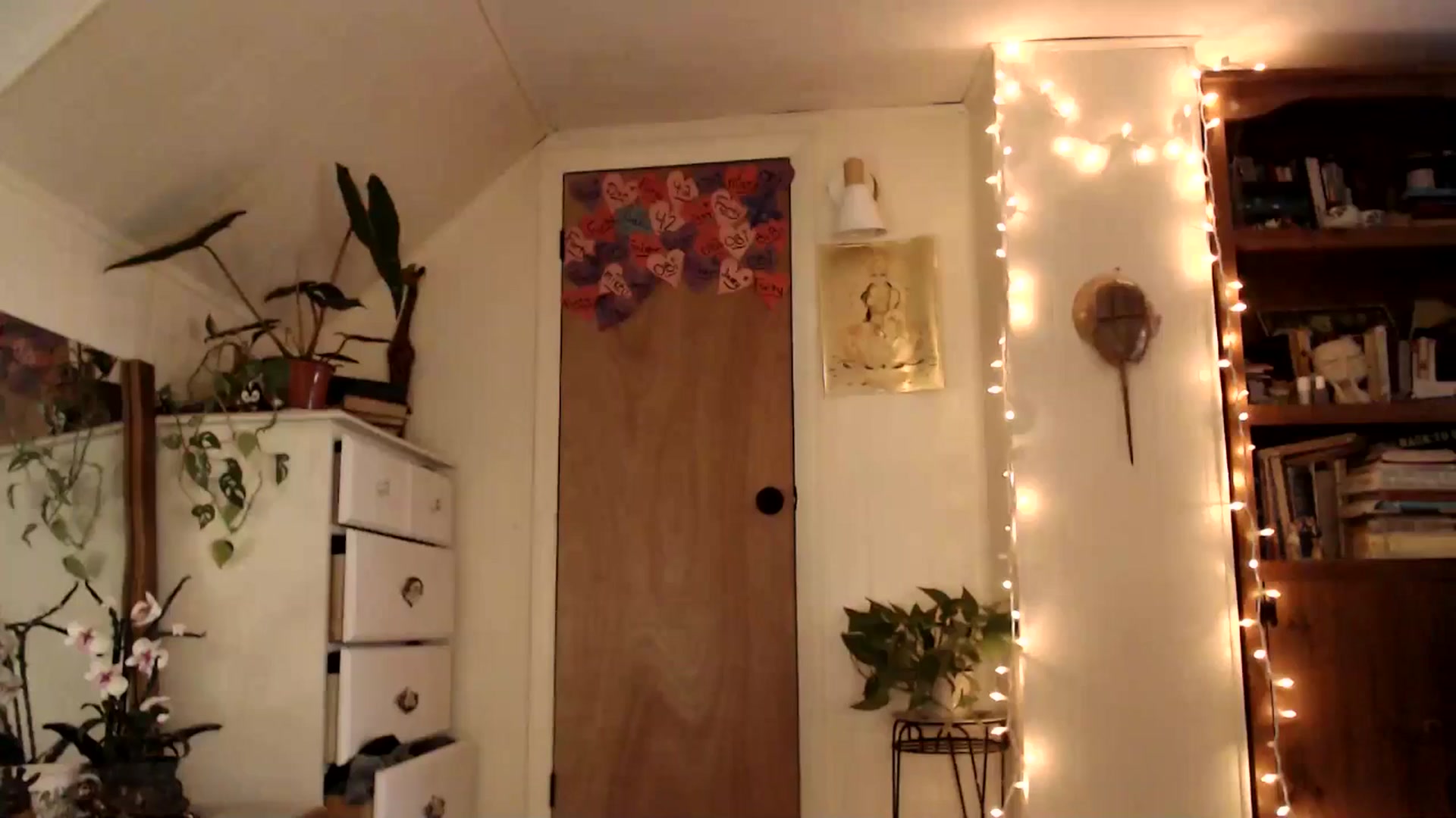 Gallery image thumbnail from WildflowerEm's myfreecams stream on, 01/12/2025, 23:13 image 6 of 20