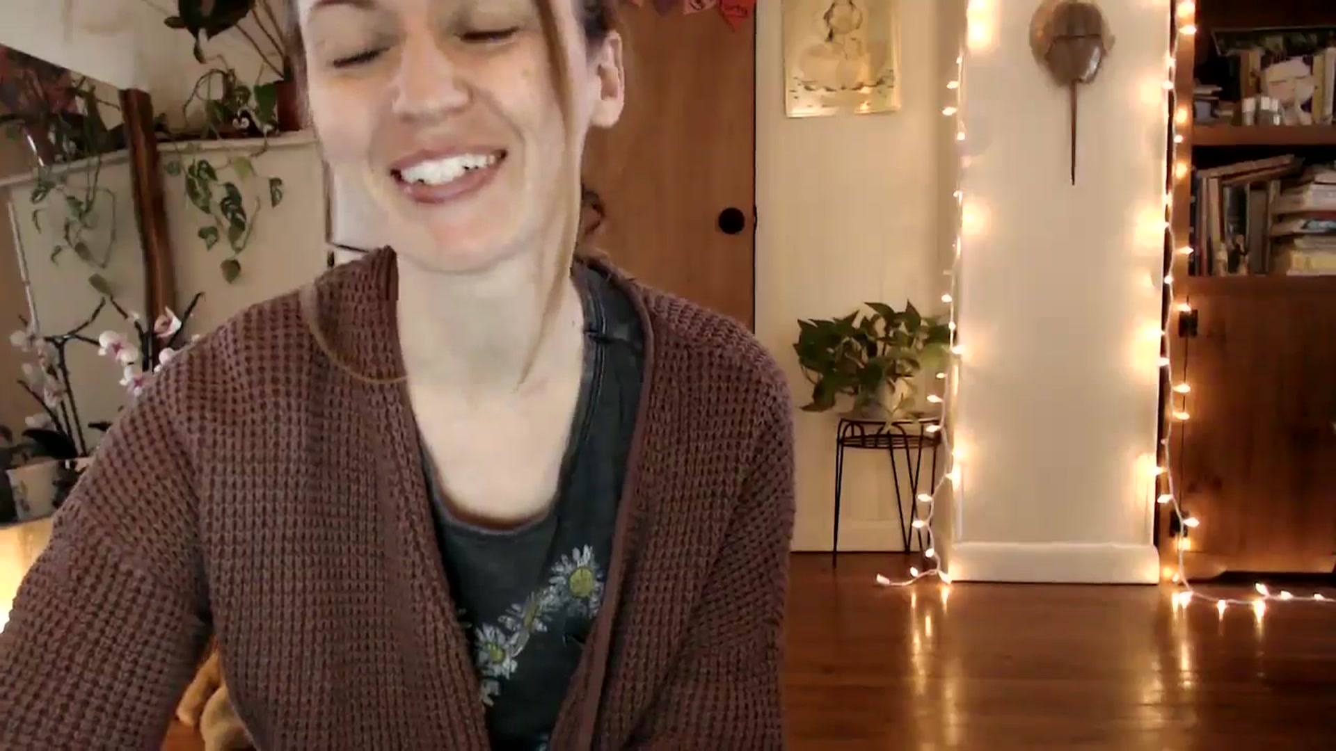 Gallery image thumbnail from WildflowerEm's myfreecams stream on, 01/16/2025, 19:54 image 7 of 20