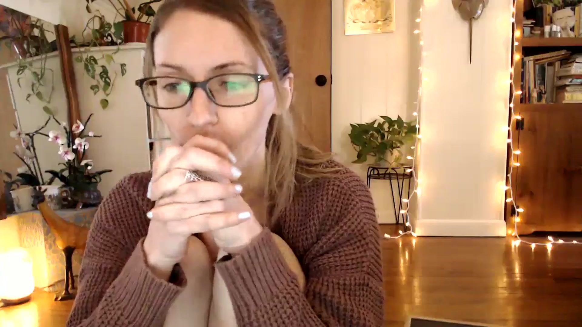 Gallery image thumbnail from WildflowerEm's myfreecams stream on, 01/16/2025, 19:54 image 10 of 20