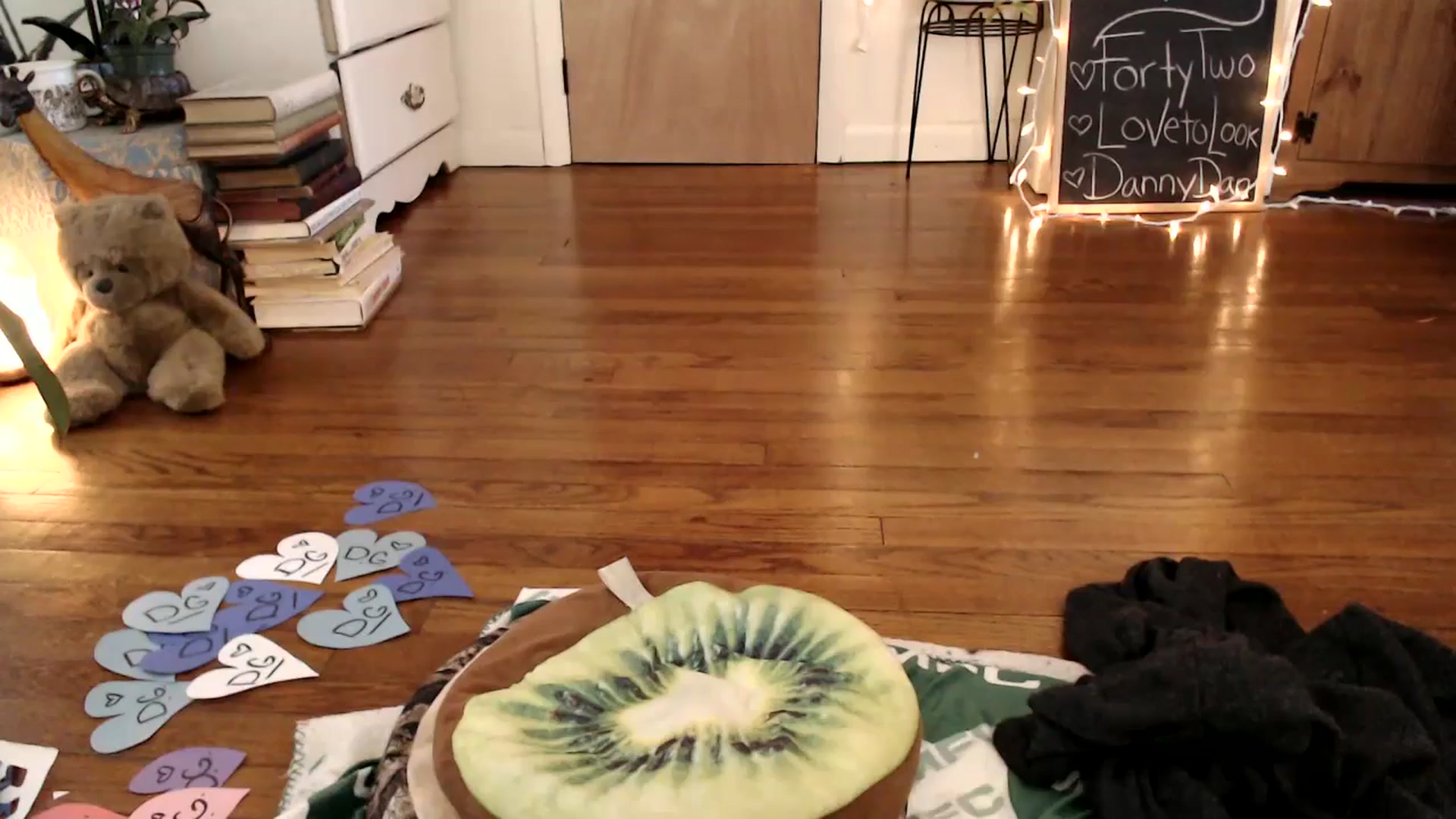 Gallery image thumbnail from WildflowerEm's myfreecams stream on, 01/29/2025, 20:03 image 5 of 20